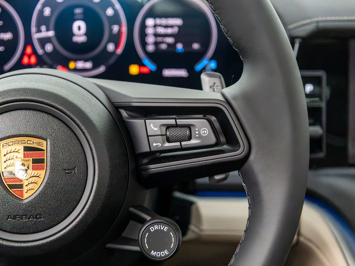 2026 Porsche Panamera 4