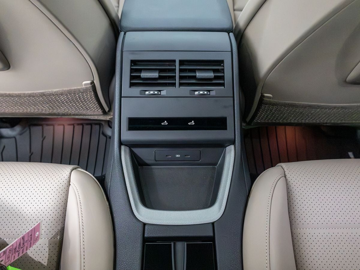 2026 Porsche Panamera 4