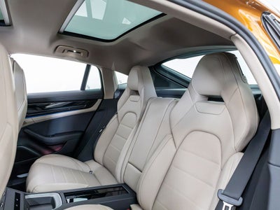2026 Porsche Panamera 4
