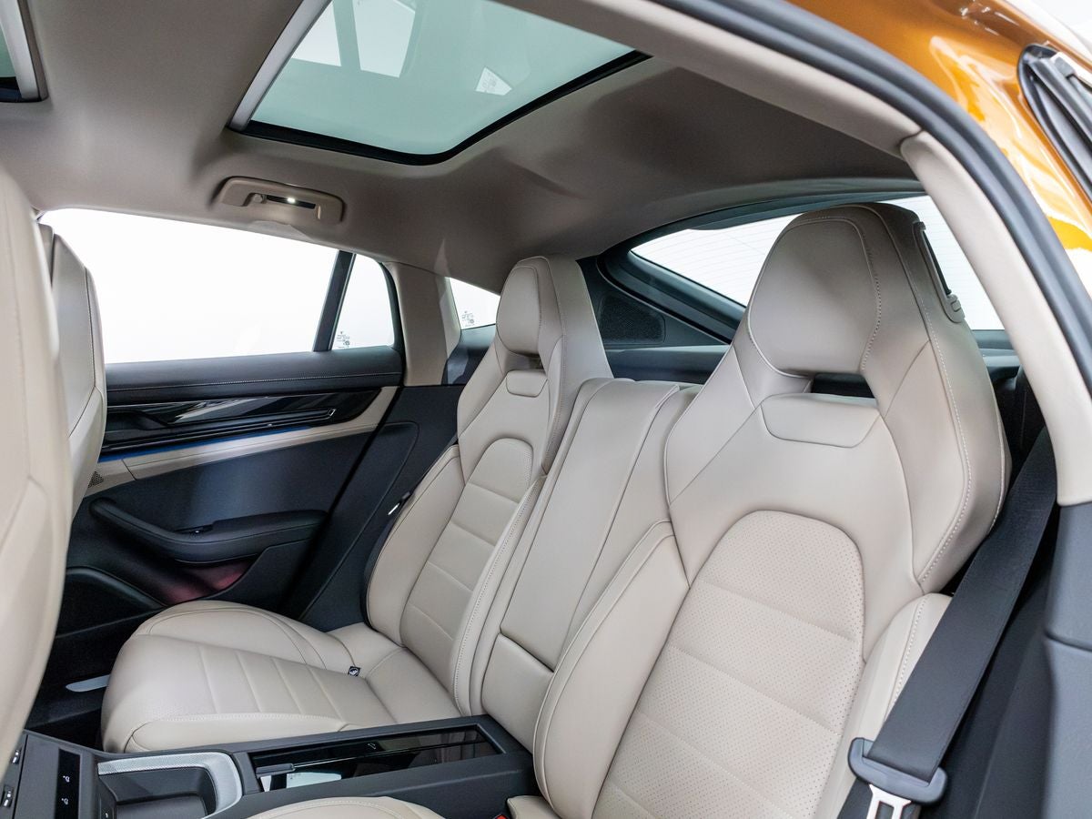 2026 Porsche Panamera 4