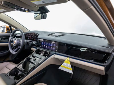 2026 Porsche Panamera 4