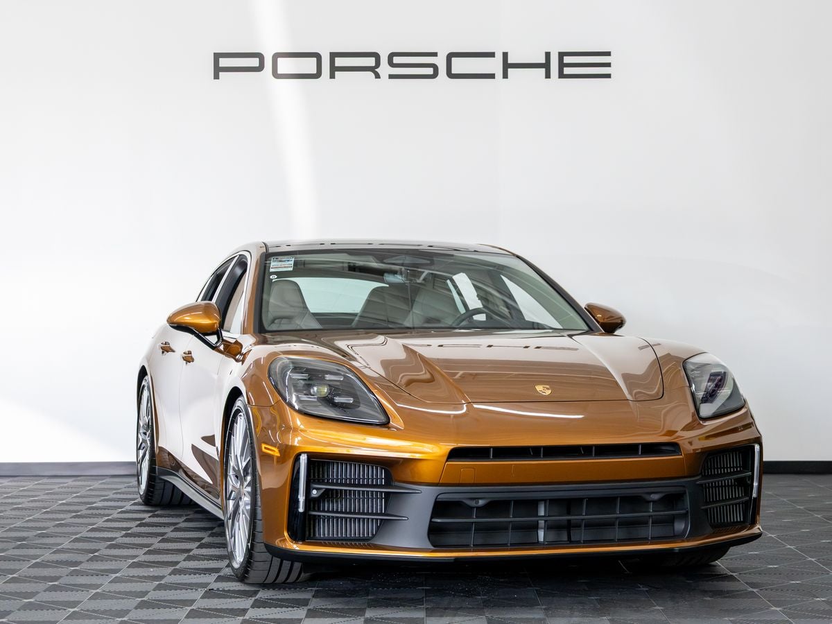 2026 Porsche Panamera 4
