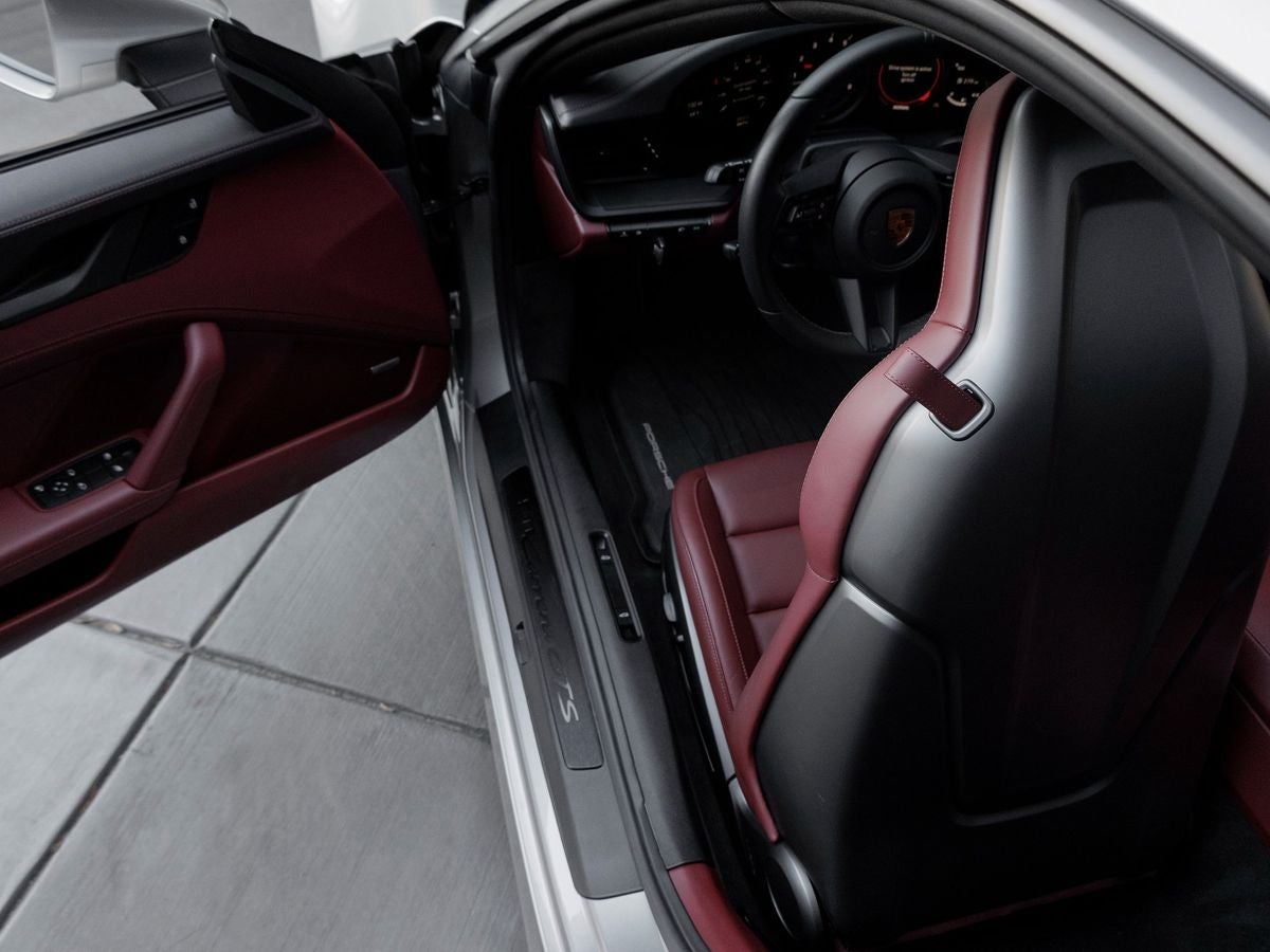 2024 Porsche 911 Carrera GTS