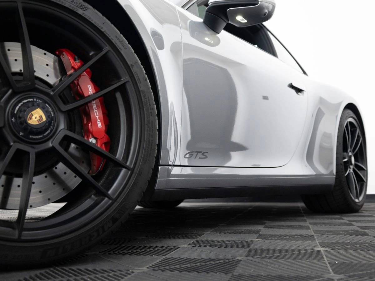 2024 Porsche 911 Carrera GTS