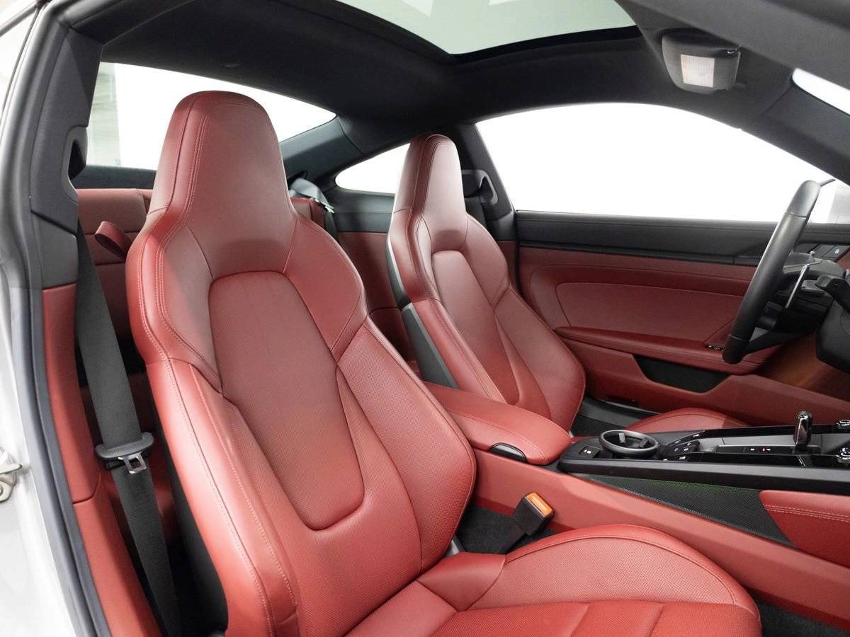 2024 Porsche 911 Carrera GTS