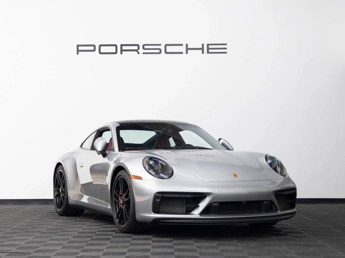 2024 Porsche 911 Carrera GTS
