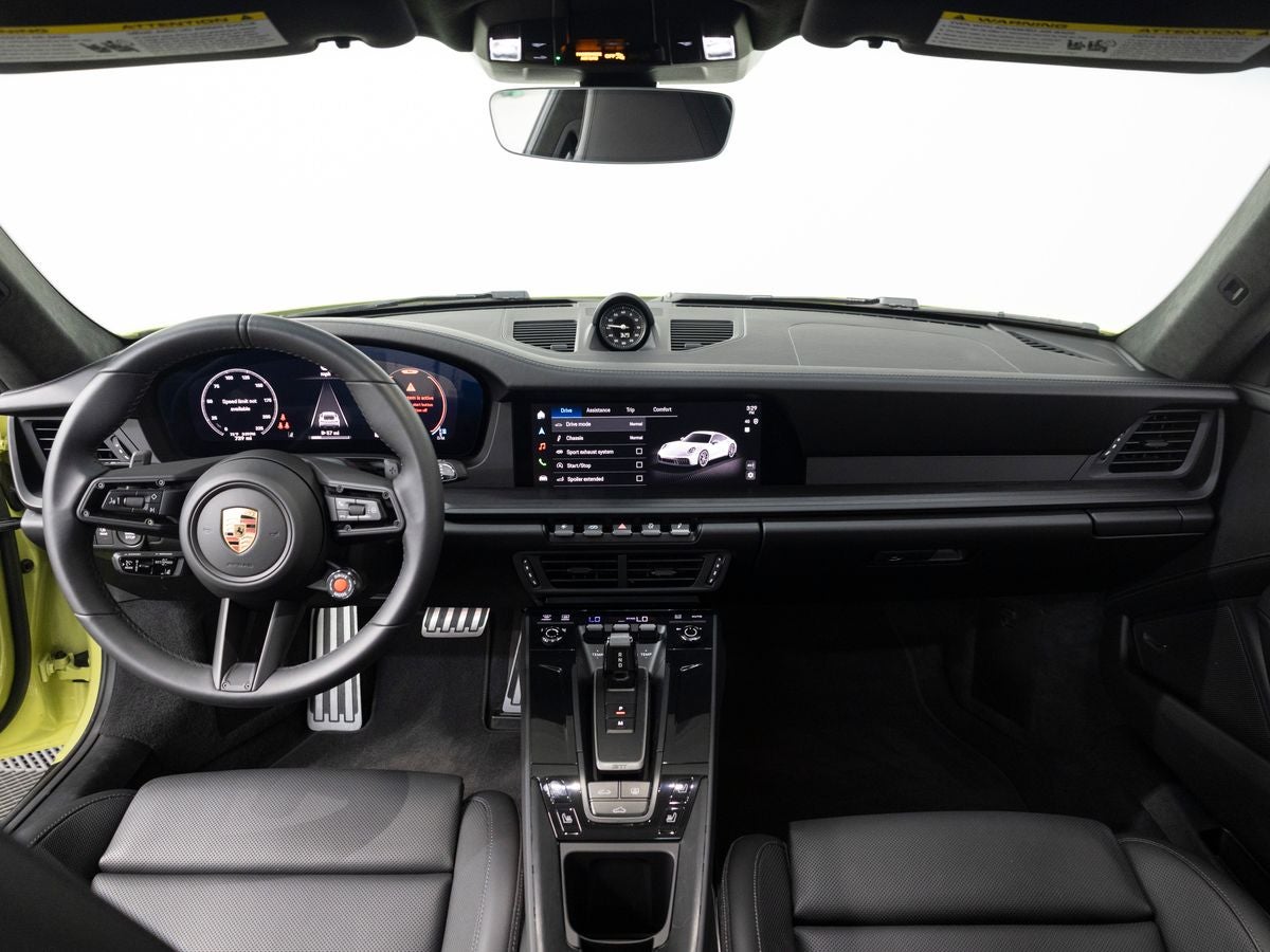 2025 Porsche 911 Carrera GTS