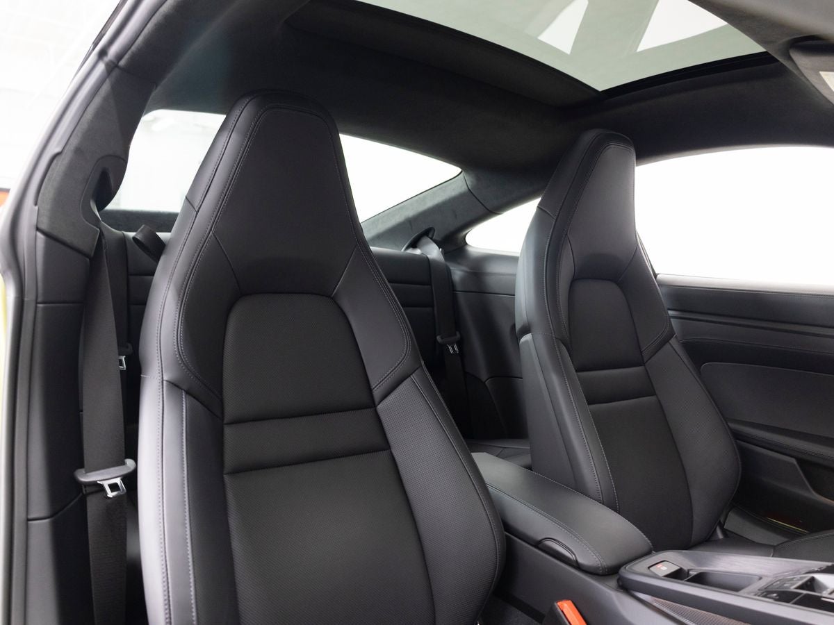 2025 Porsche 911 Carrera GTS