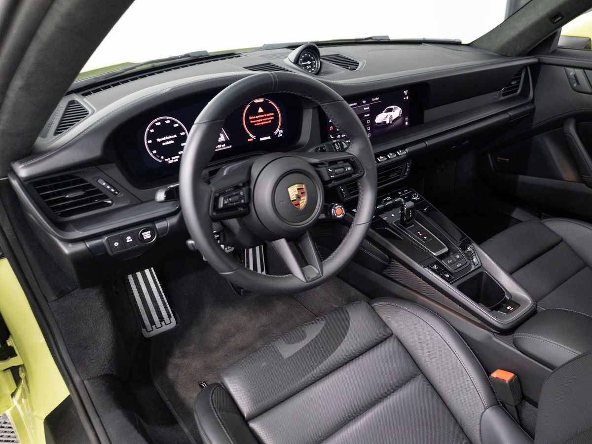 2025 Porsche 911 Carrera GTS