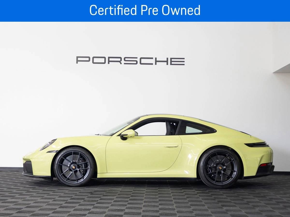 2025 Porsche 911 Carrera GTS