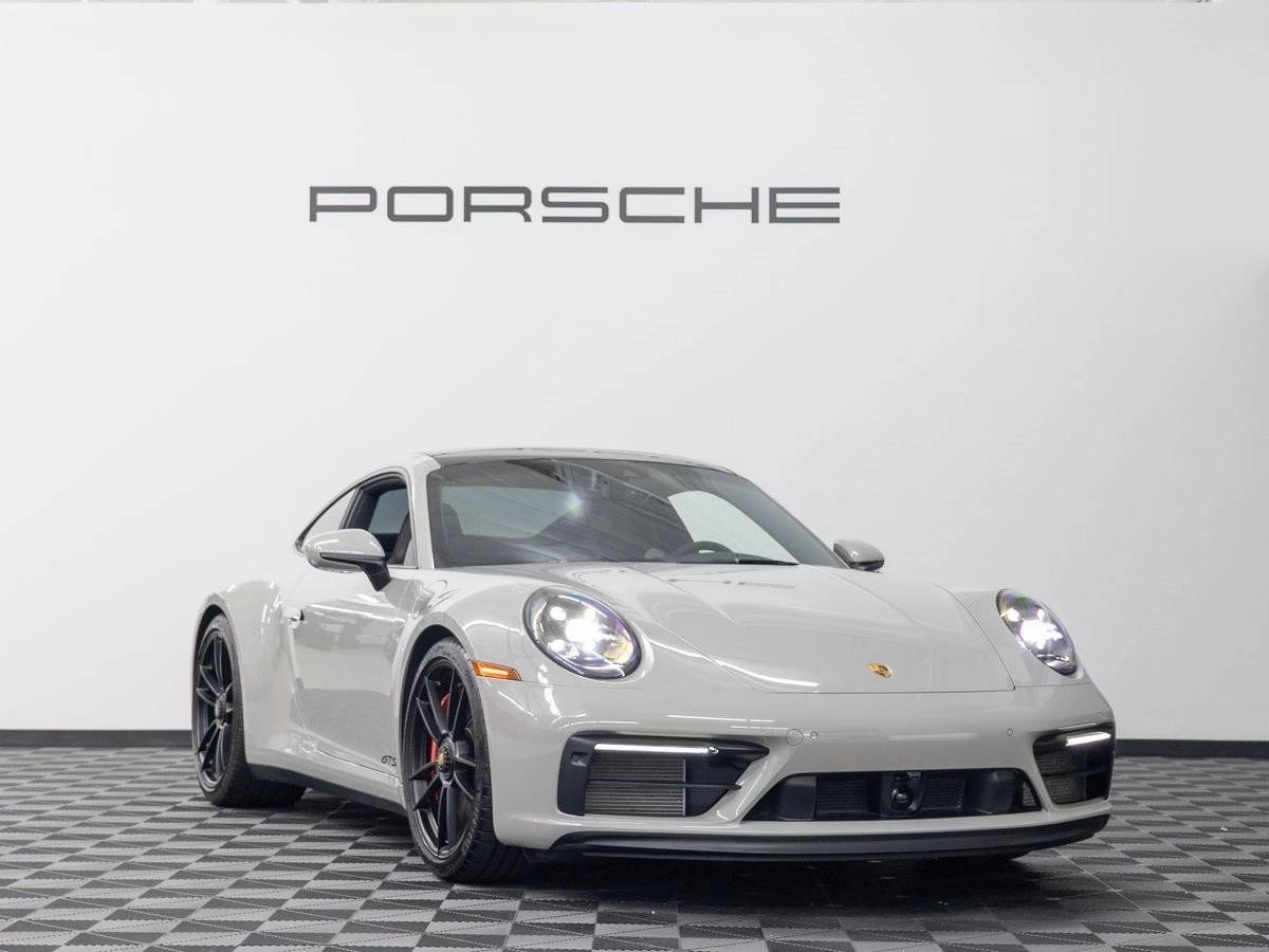 2023 Porsche 911 Carrera GTS