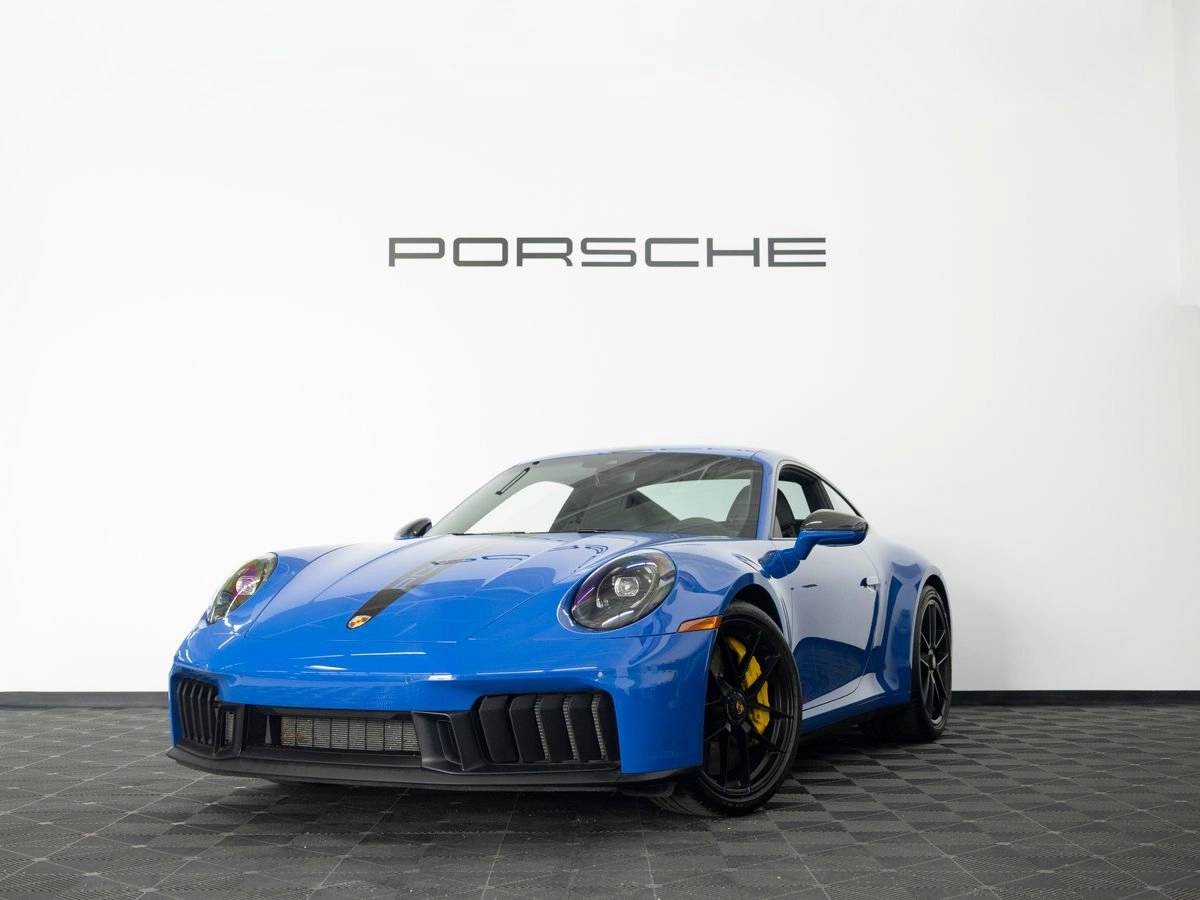2025 Porsche 911 Carrera GTS