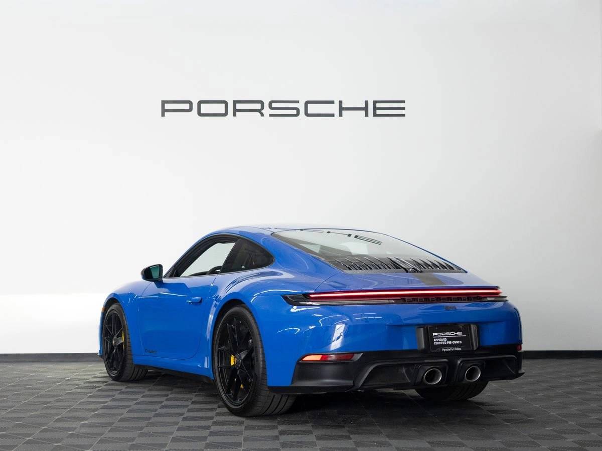 2025 Porsche 911 Carrera GTS