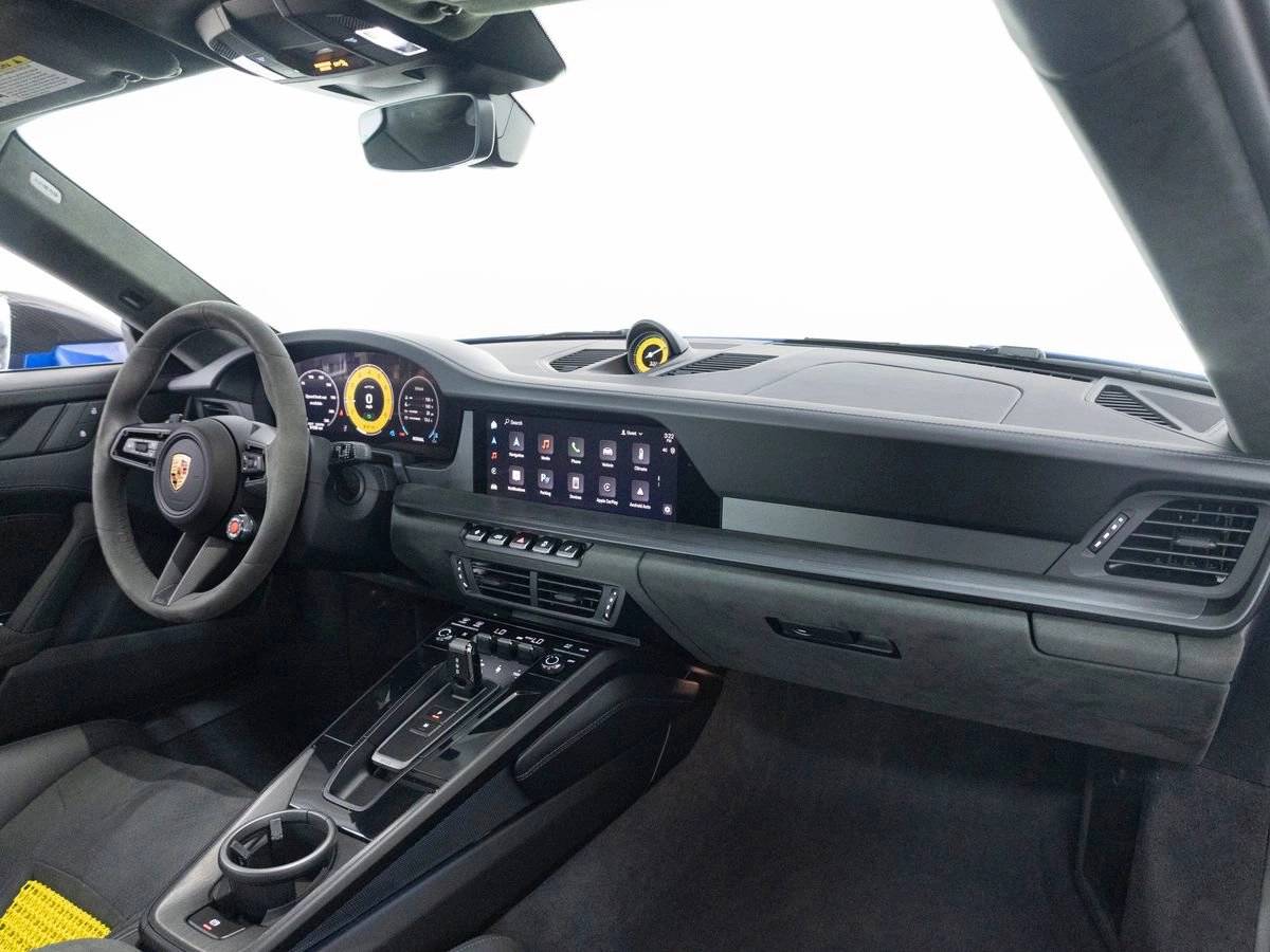 2025 Porsche 911 Carrera GTS