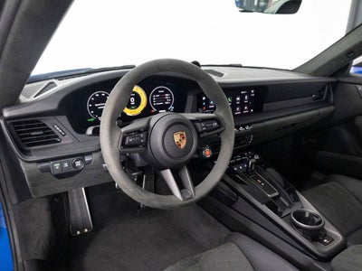 2025 Porsche 911 Carrera GTS