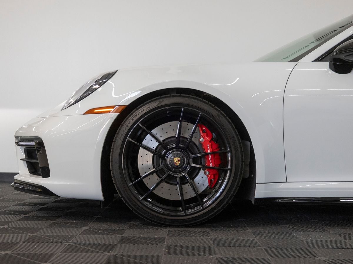 2022 Porsche 911 Carrera GTS