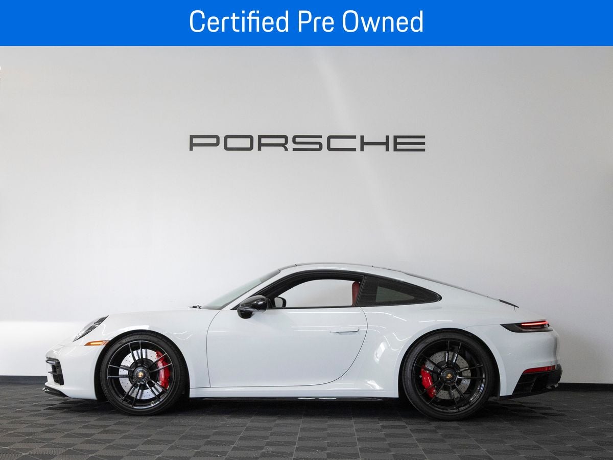 2022 Porsche 911 Carrera GTS