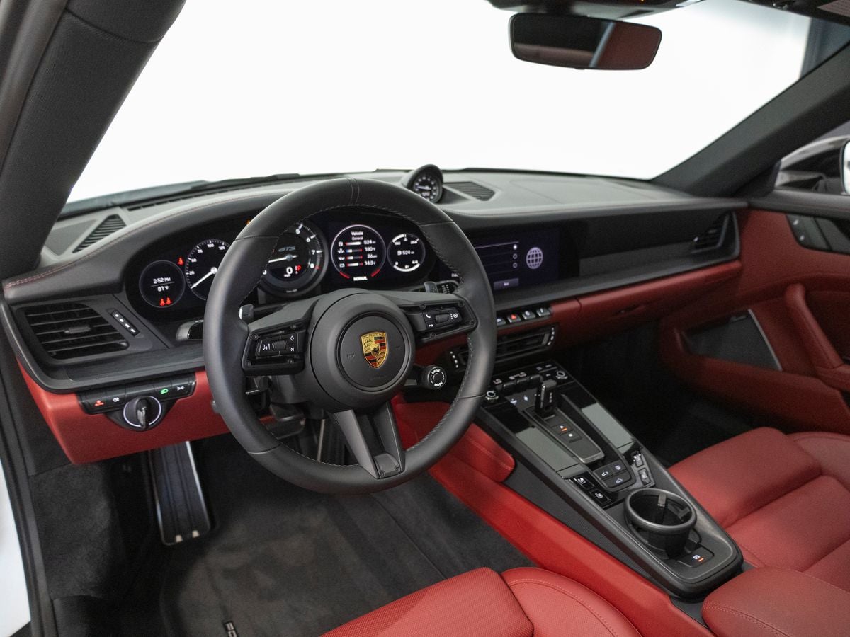 2022 Porsche 911 Carrera GTS