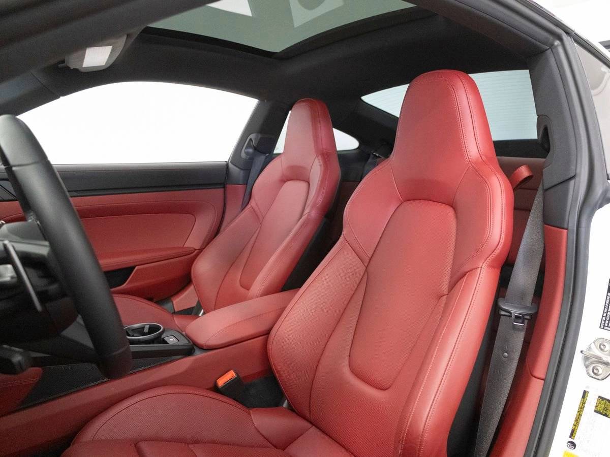 2022 Porsche 911 Carrera GTS