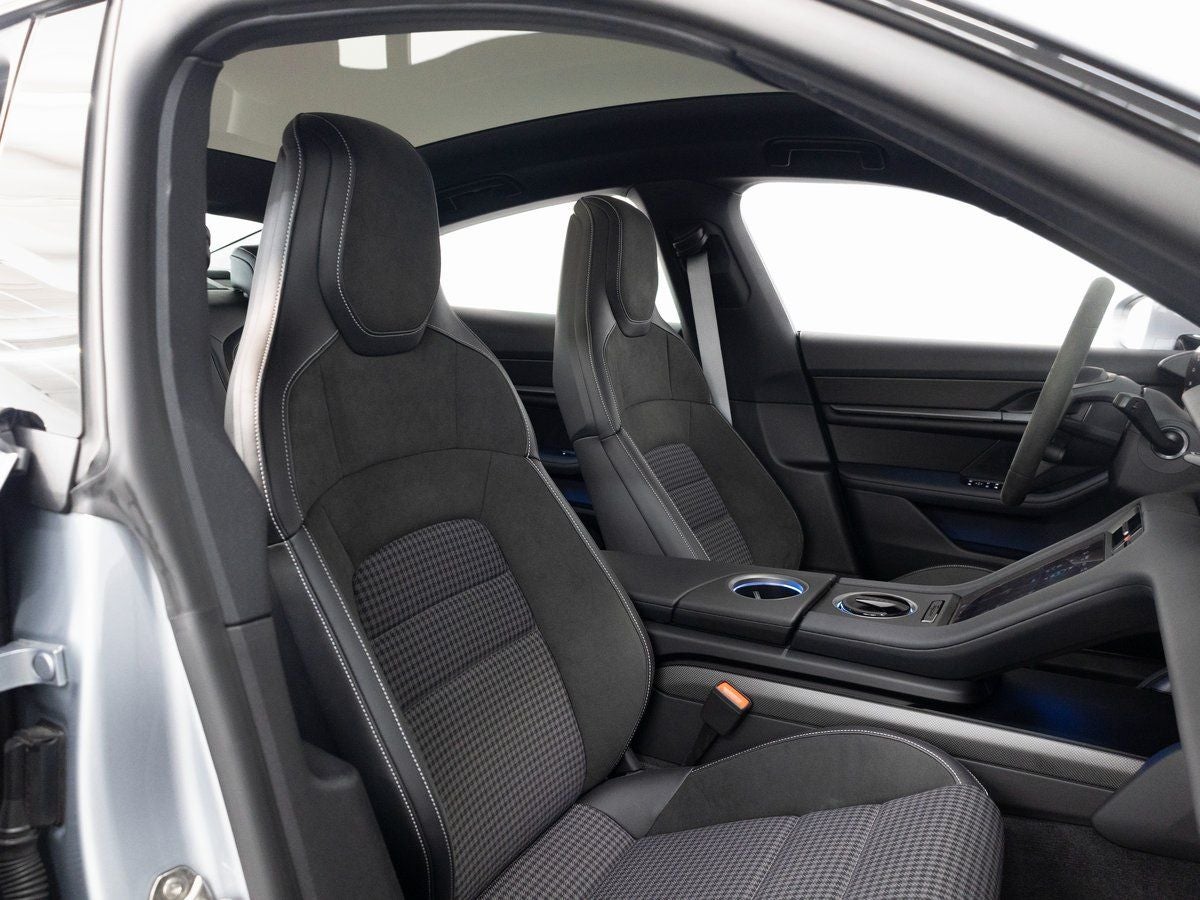 2025 Porsche Taycan 4S