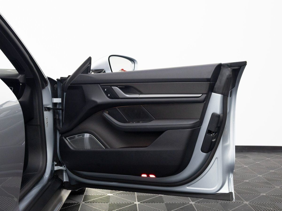2025 Porsche Taycan 4S