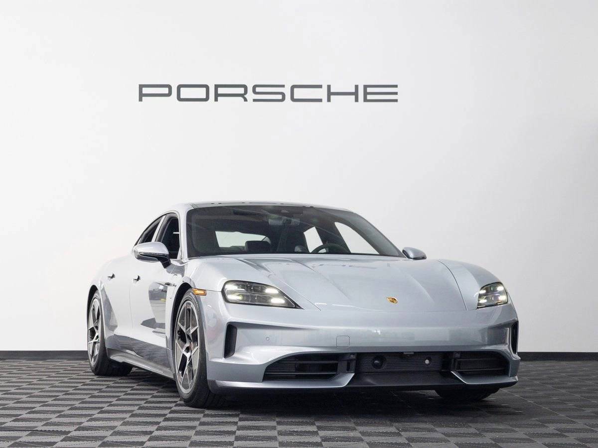 2025 Porsche Taycan 4S
