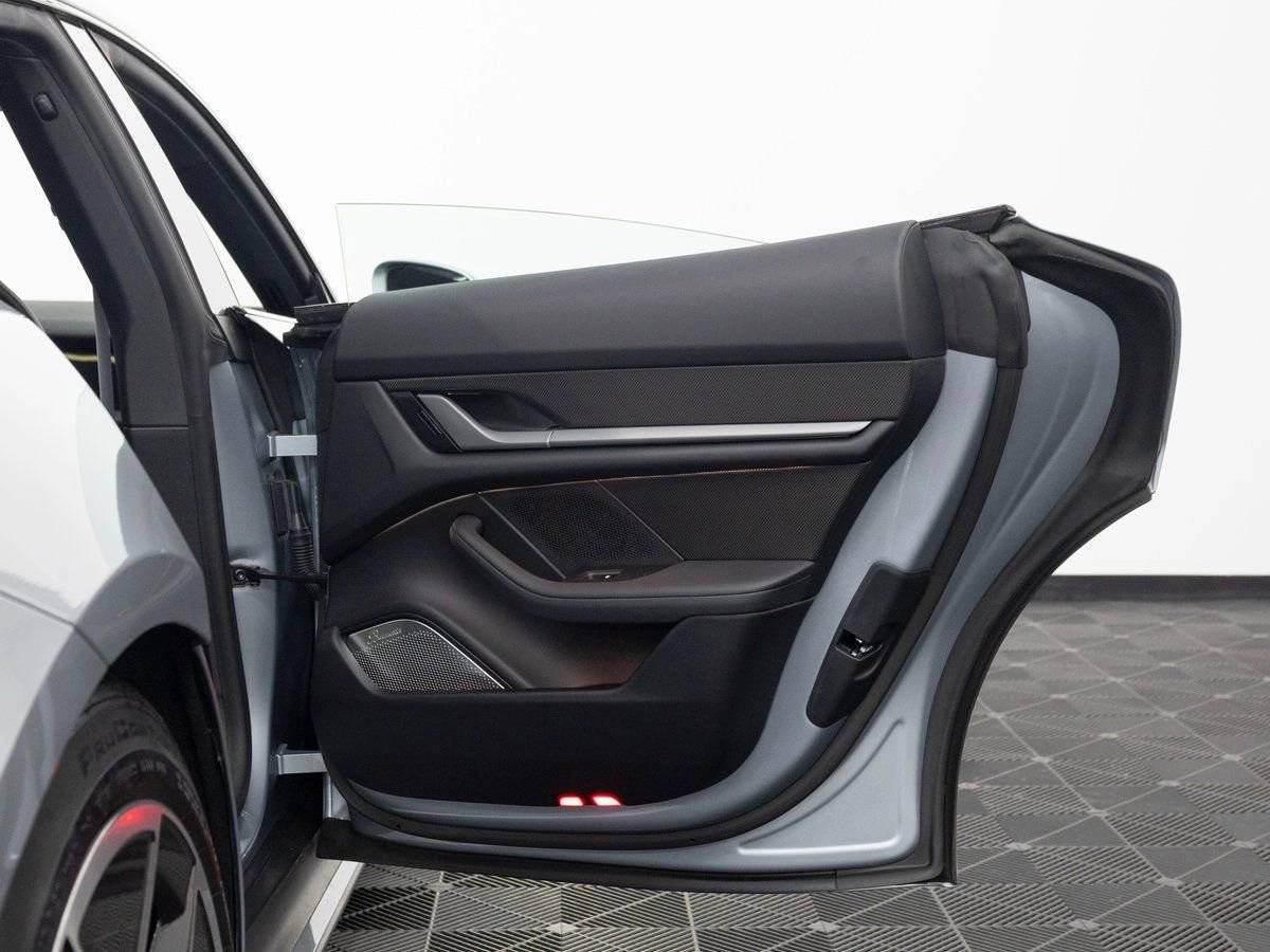 2025 Porsche Taycan 4S