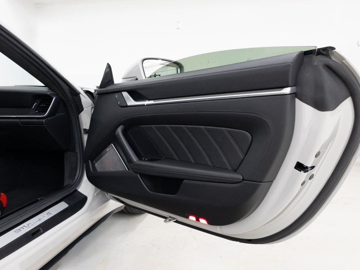 2024 Porsche 911 Turbo S