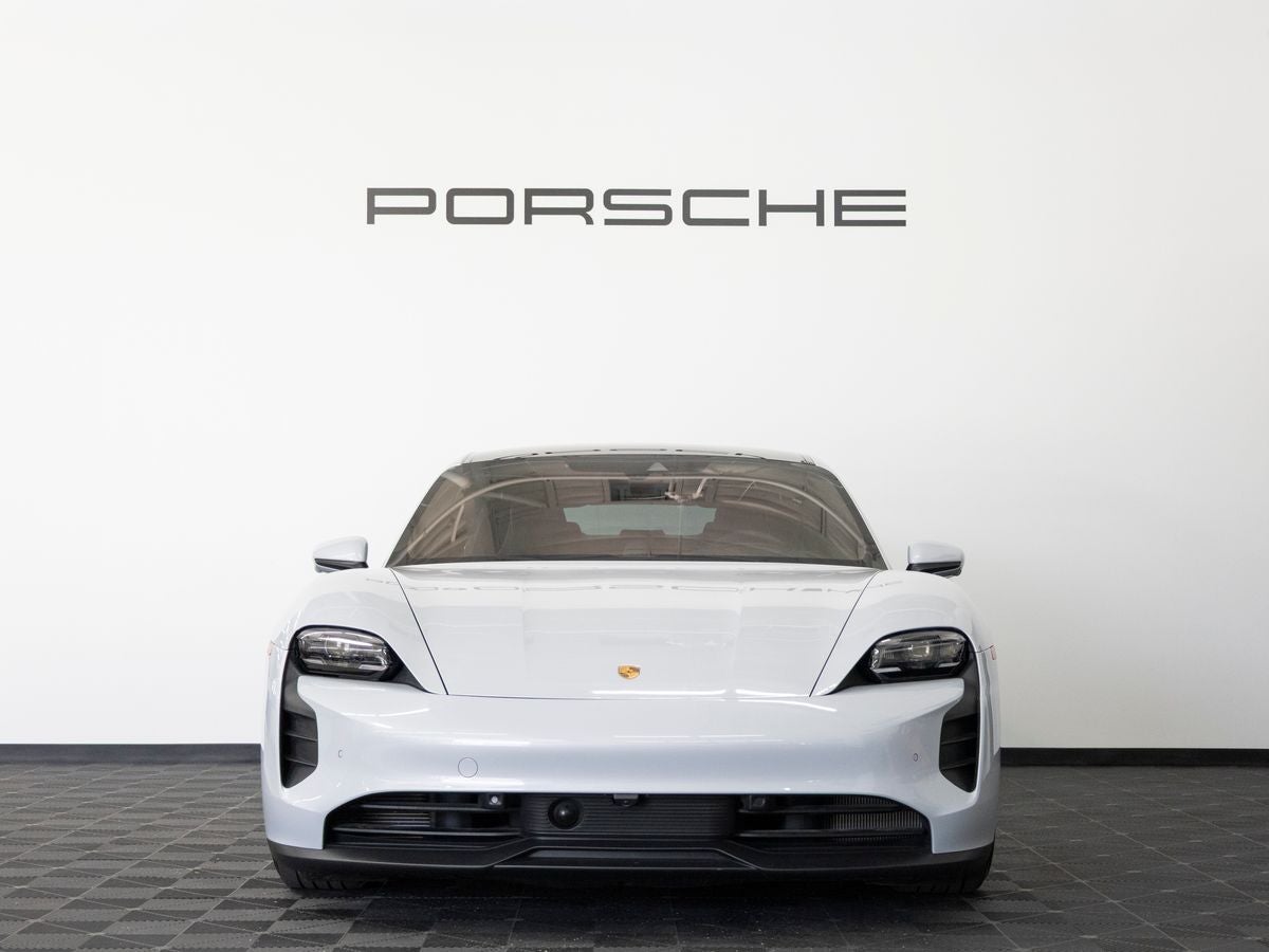 2024 Porsche Taycan GTS