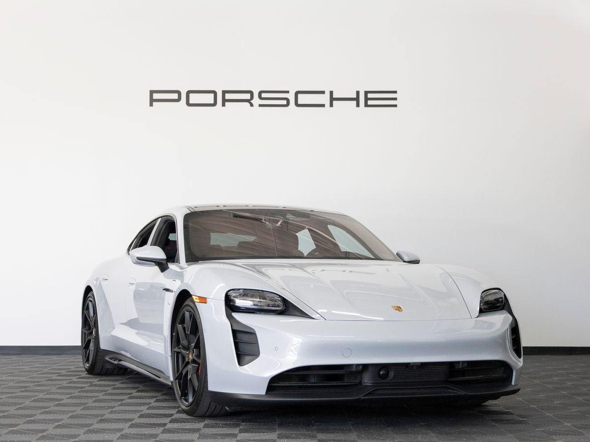 2024 Porsche Taycan GTS