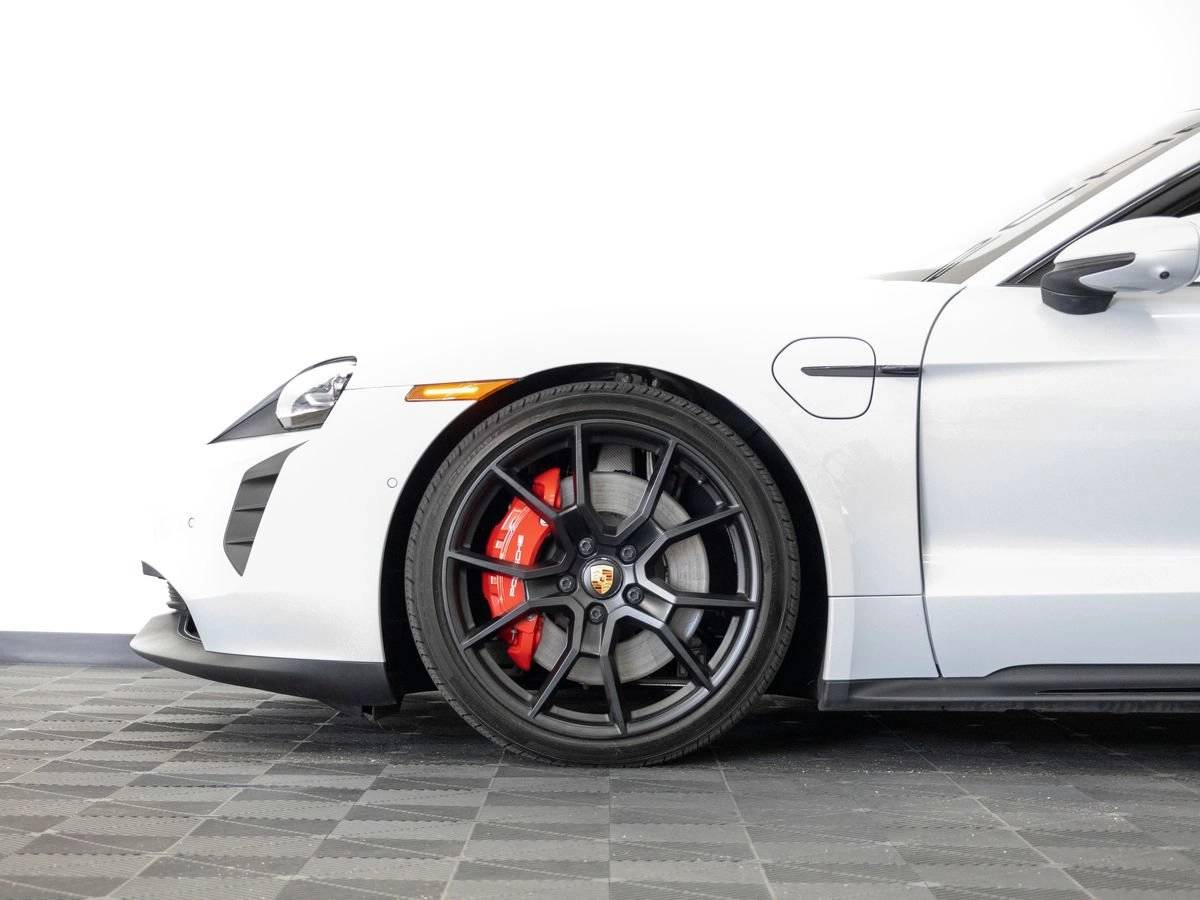 2024 Porsche Taycan GTS