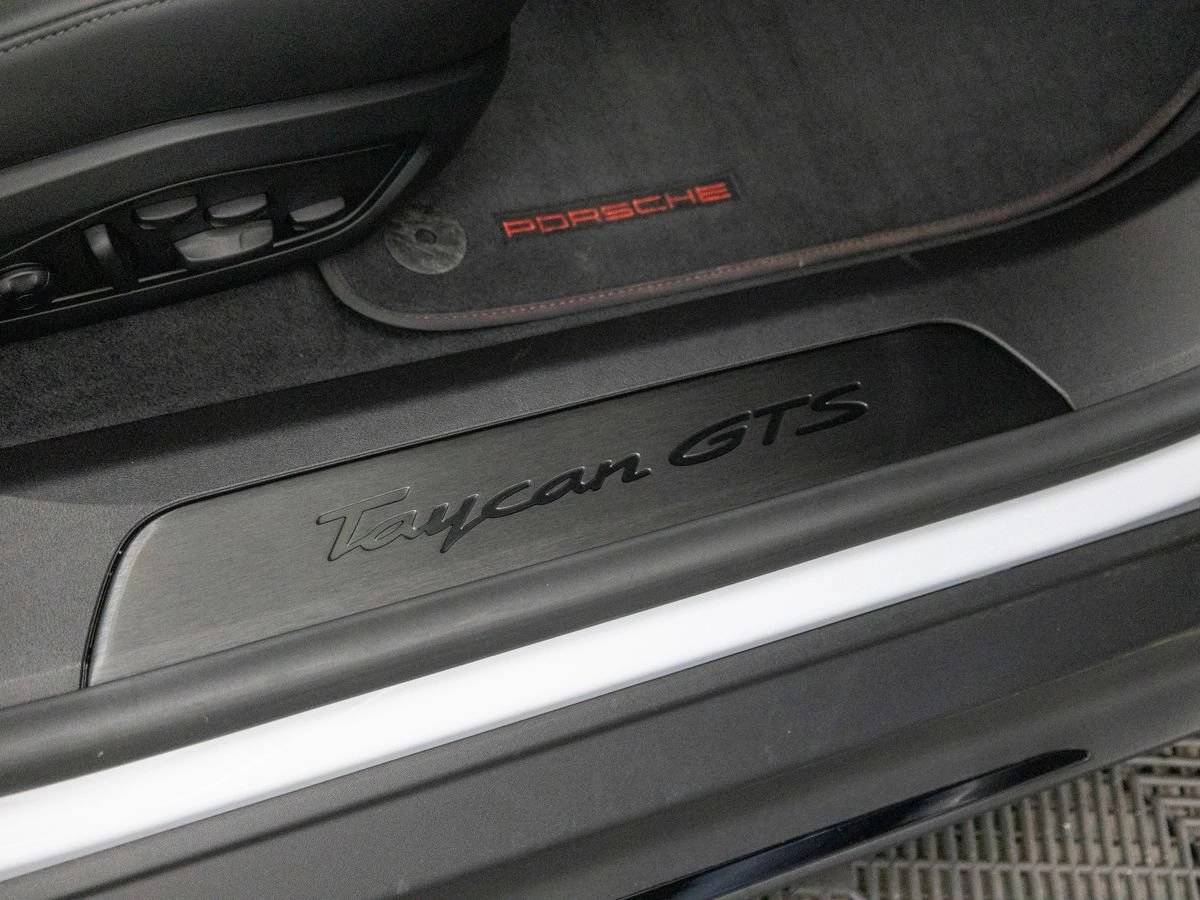 2024 Porsche Taycan GTS