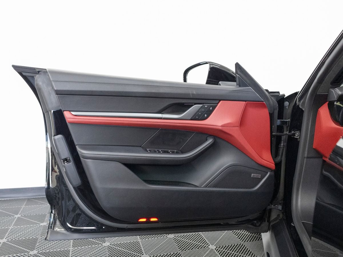 2024 Porsche Taycan GTS