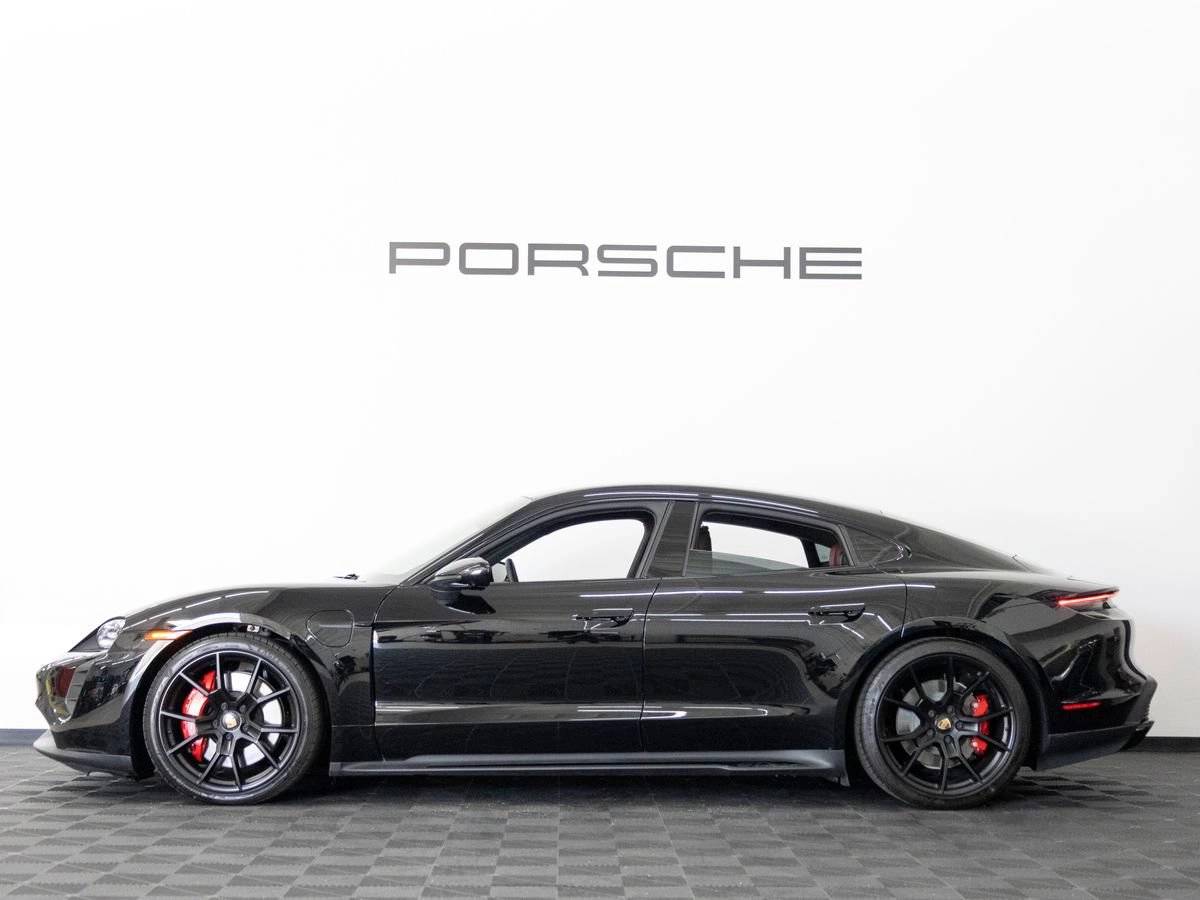 2024 Porsche Taycan GTS