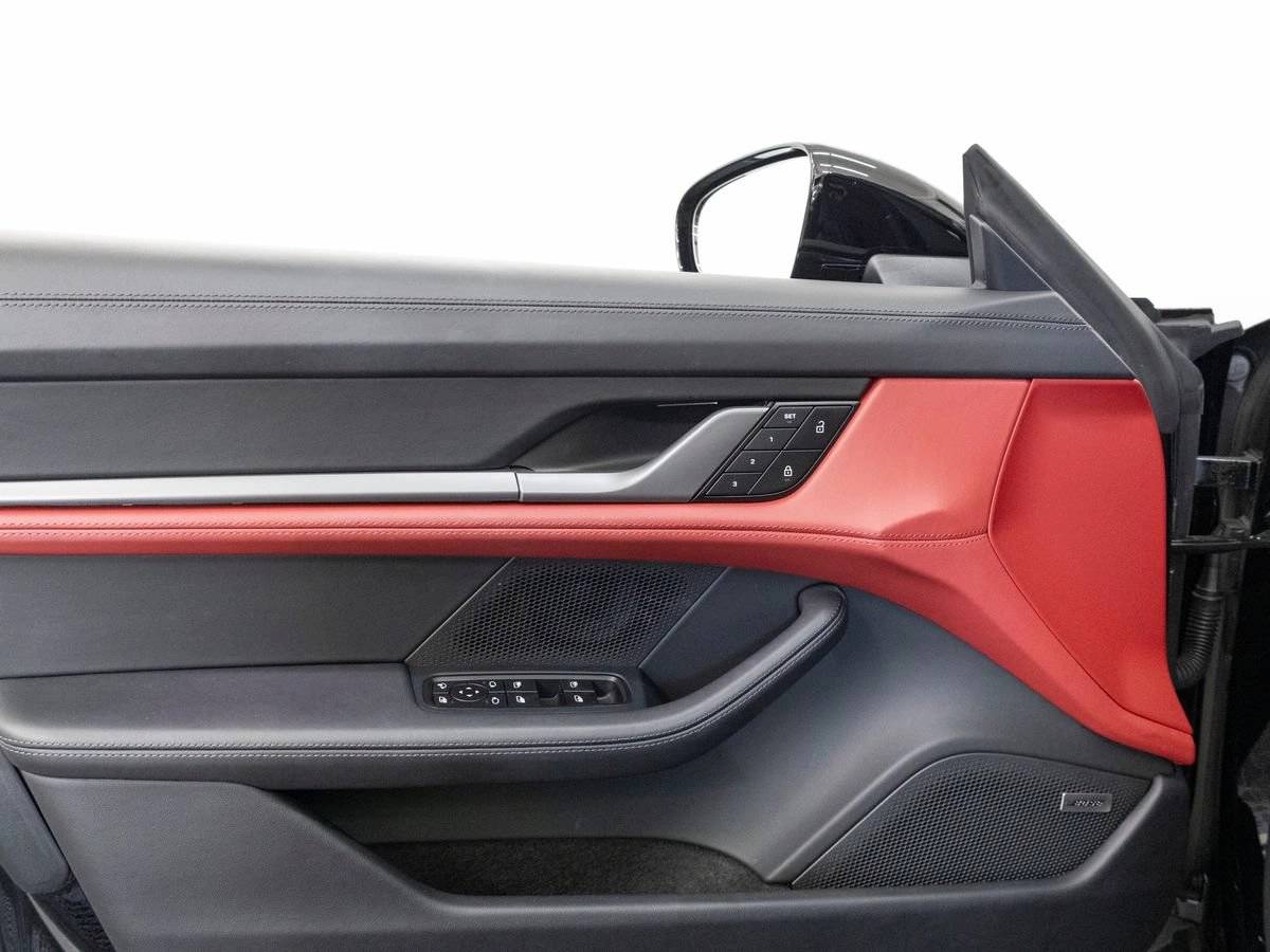 2024 Porsche Taycan GTS