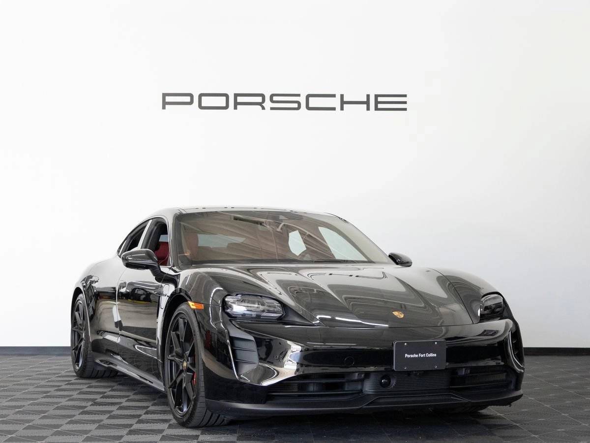 2024 Porsche Taycan GTS