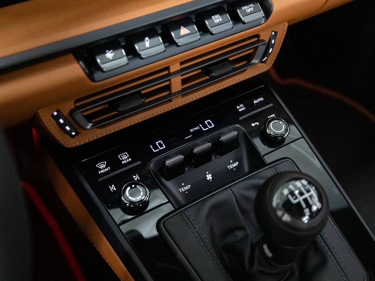 2024 Porsche 911 911 S/T
