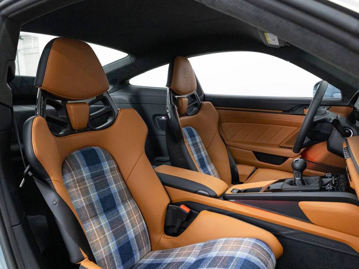 2024 Porsche 911 911 S/T