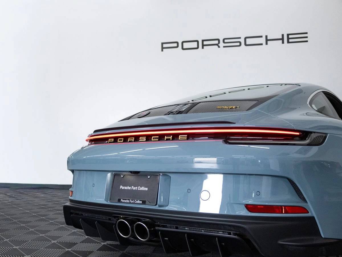 2024 Porsche 911 911 S/T