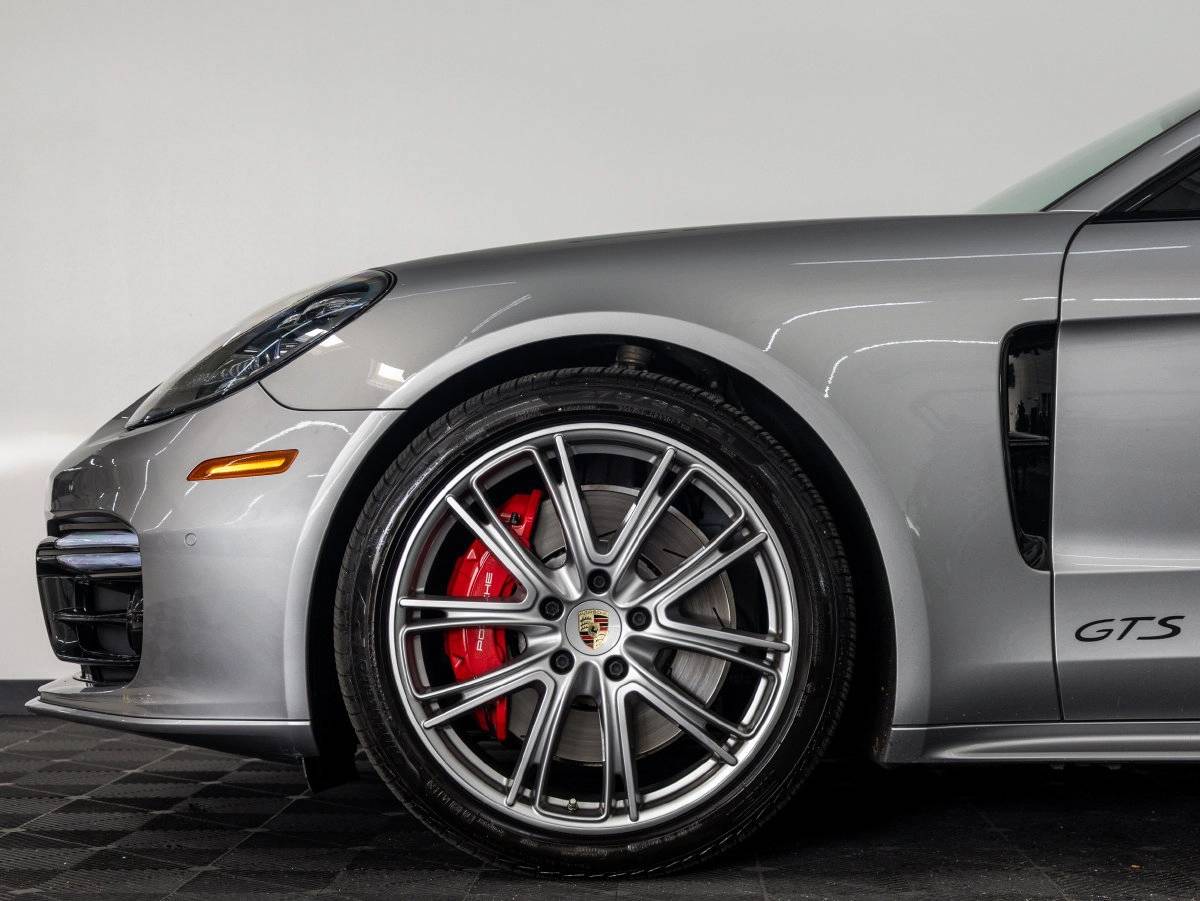 2019 Porsche Panamera Panamera GTS