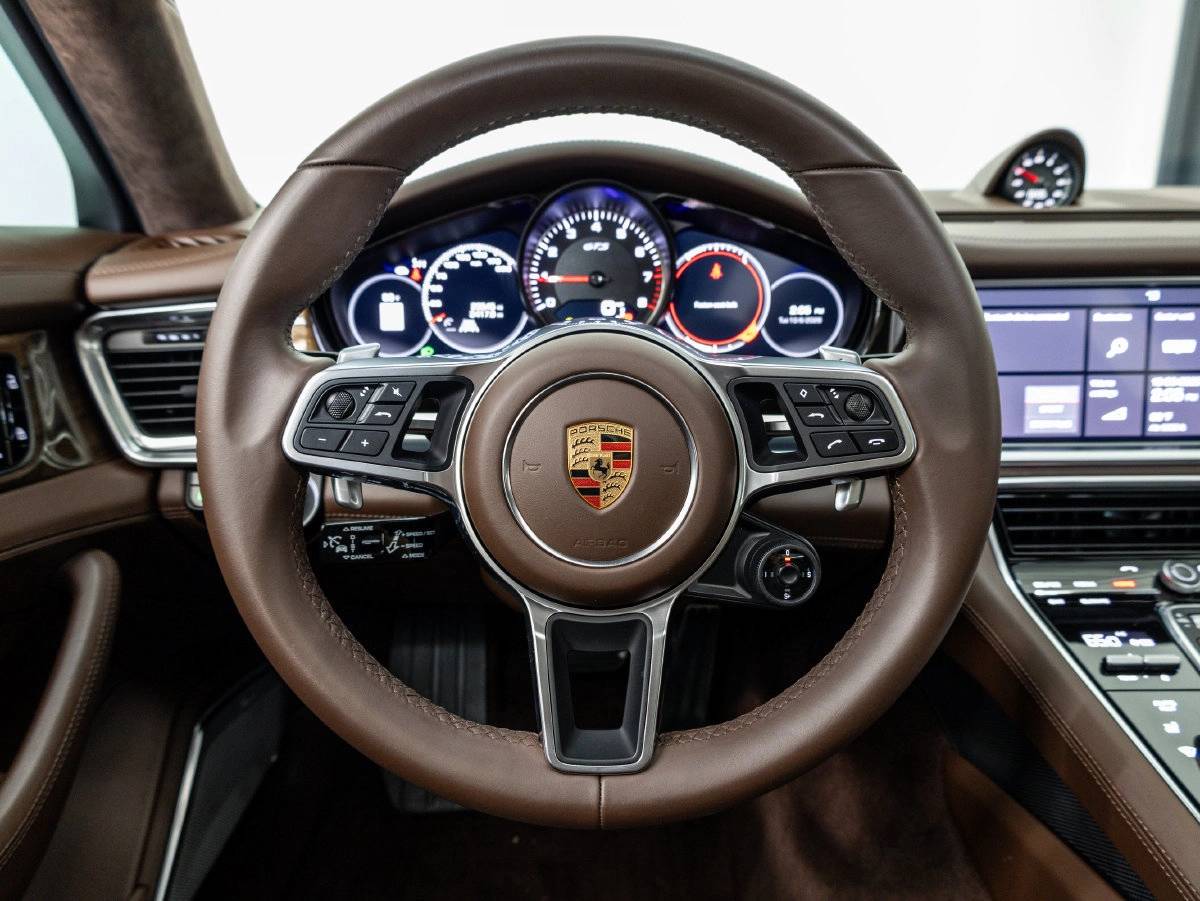 2019 Porsche Panamera Panamera GTS