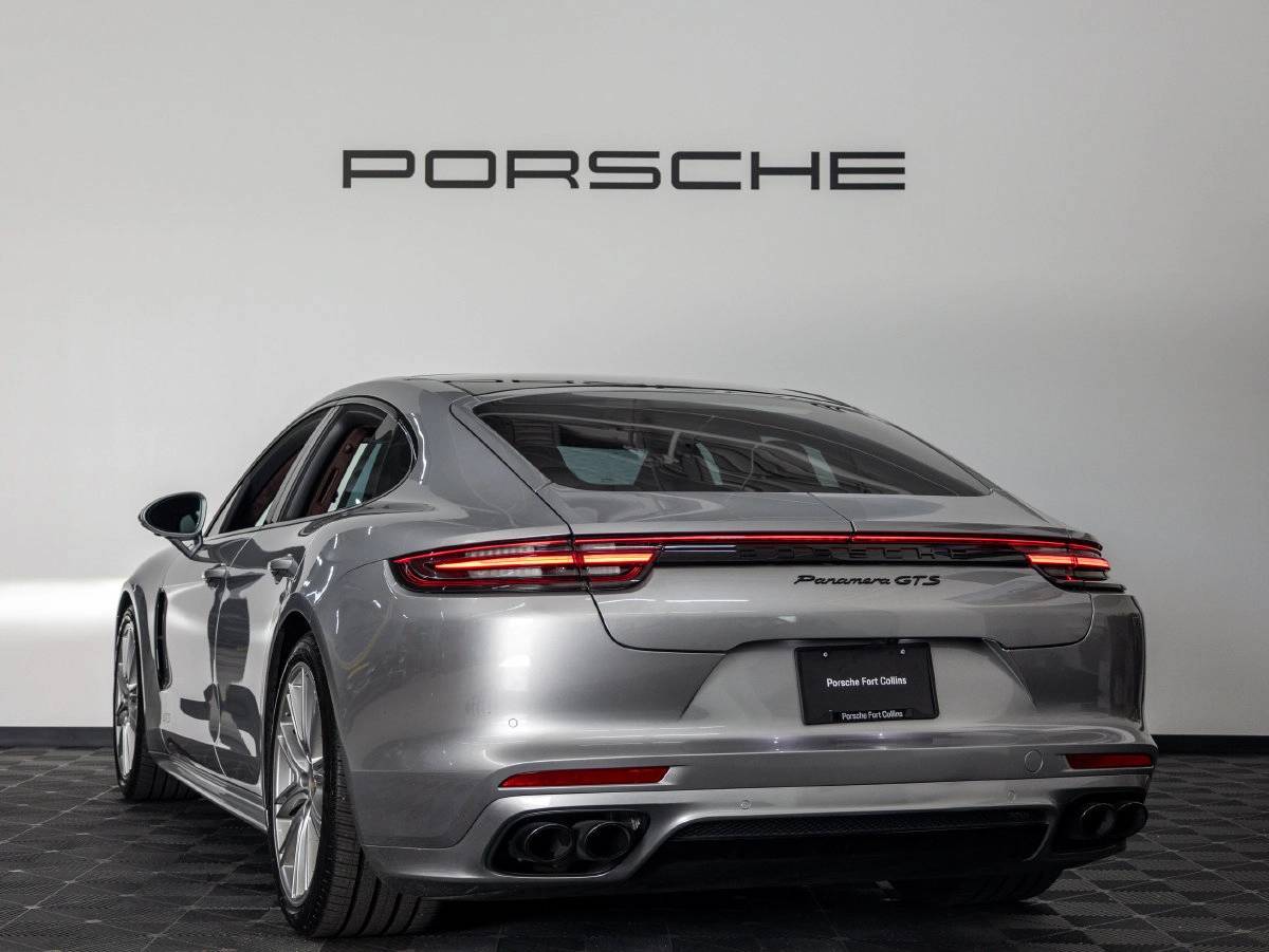 2019 Porsche Panamera Panamera GTS