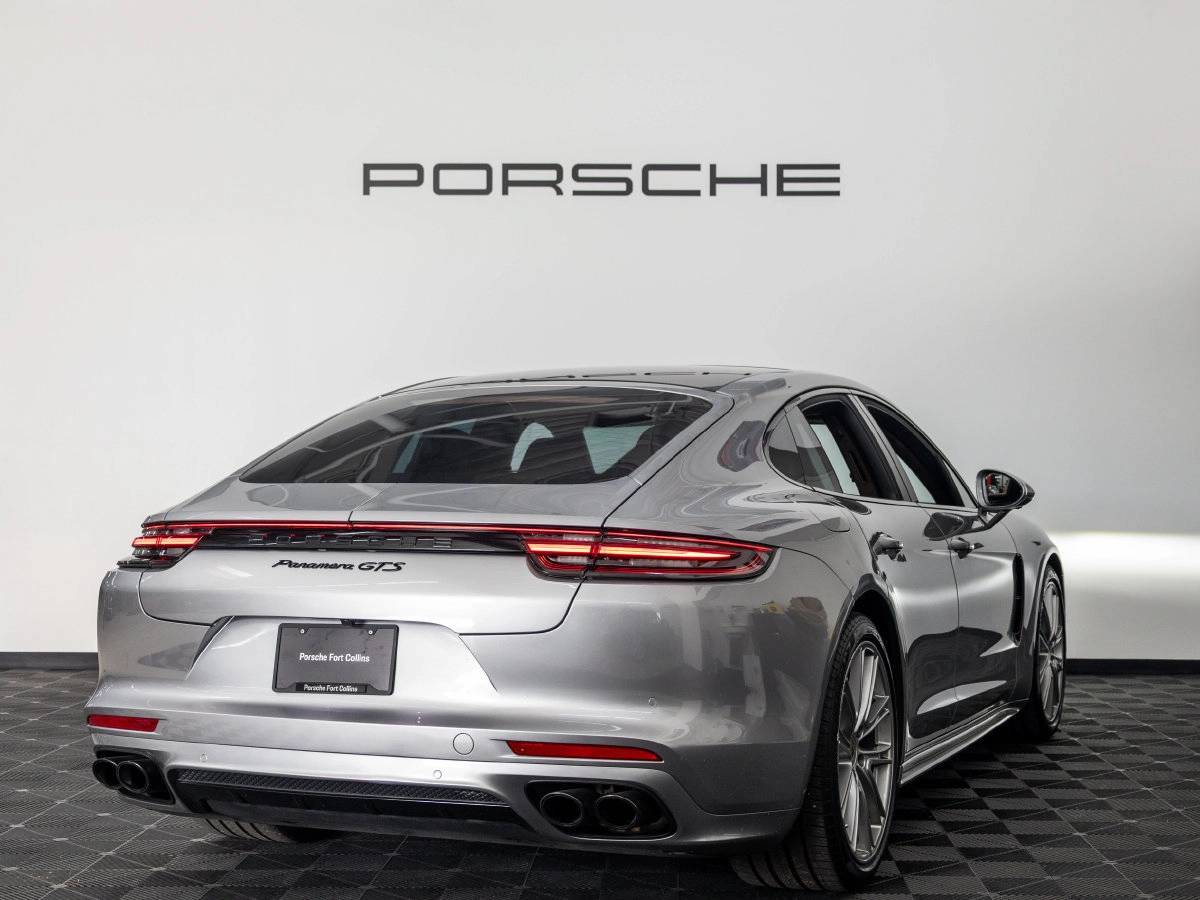 2019 Porsche Panamera Panamera GTS