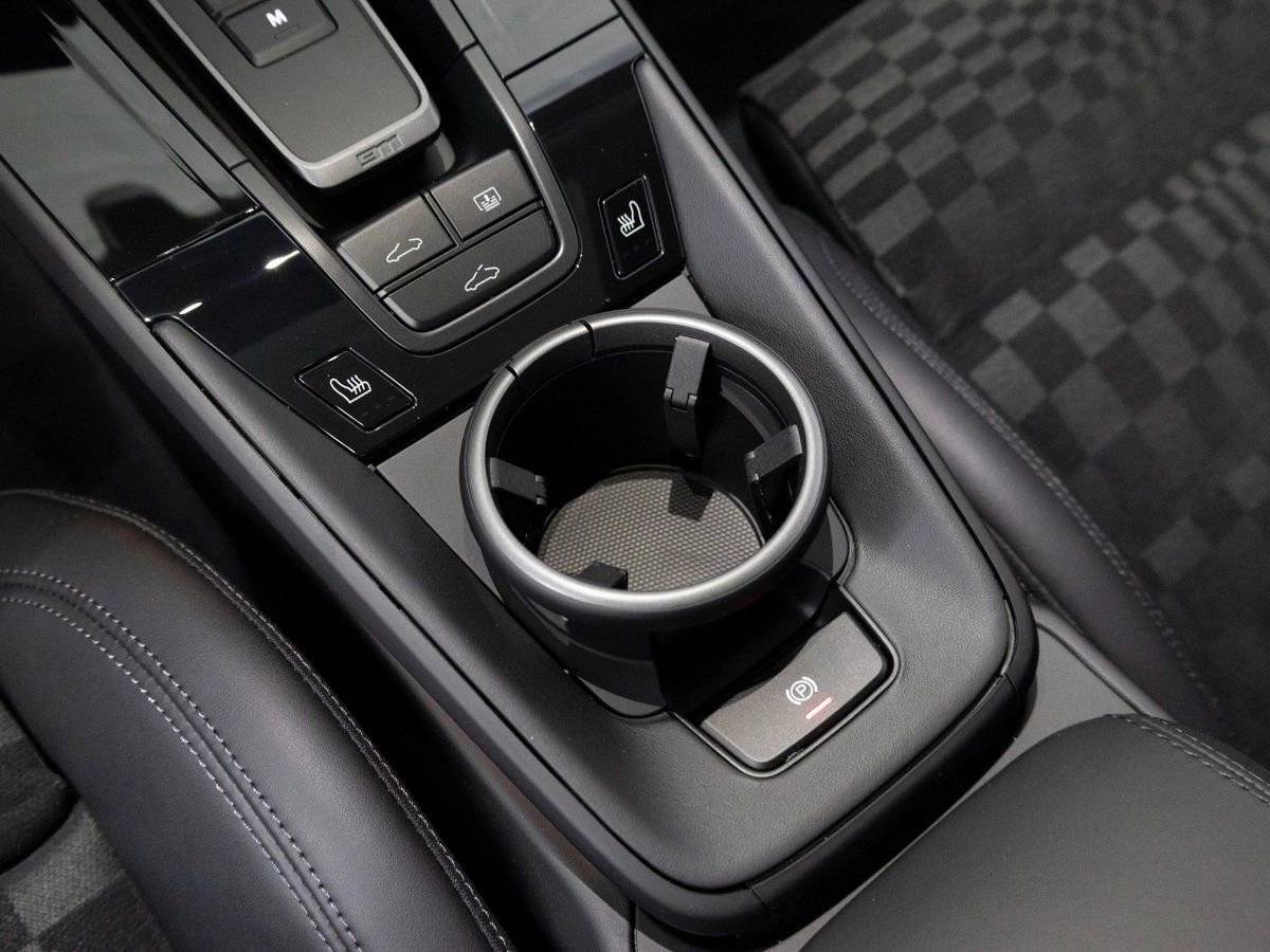 2026 Porsche 911 Carrera 4S