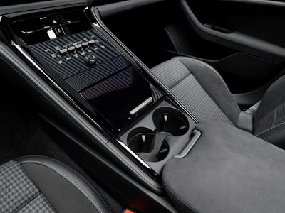 2025 Porsche Panamera Turbo S