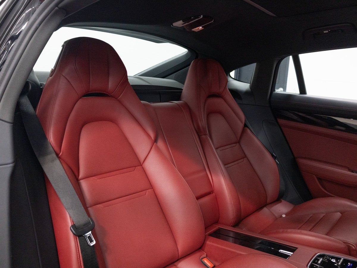 2022 Porsche Panamera 4S Executive