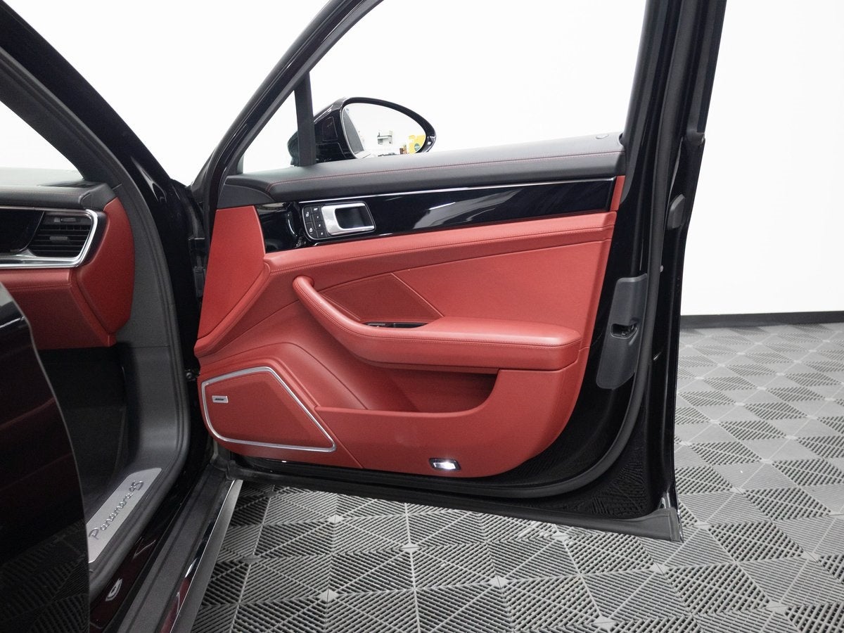 2022 Porsche Panamera 4S Executive