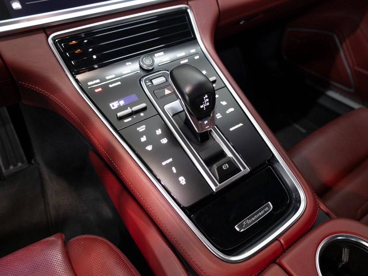 2022 Porsche Panamera 4S Executive