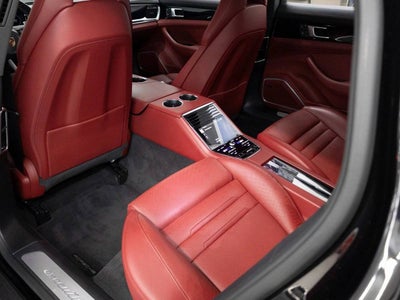 2022 Porsche Panamera 4S Executive