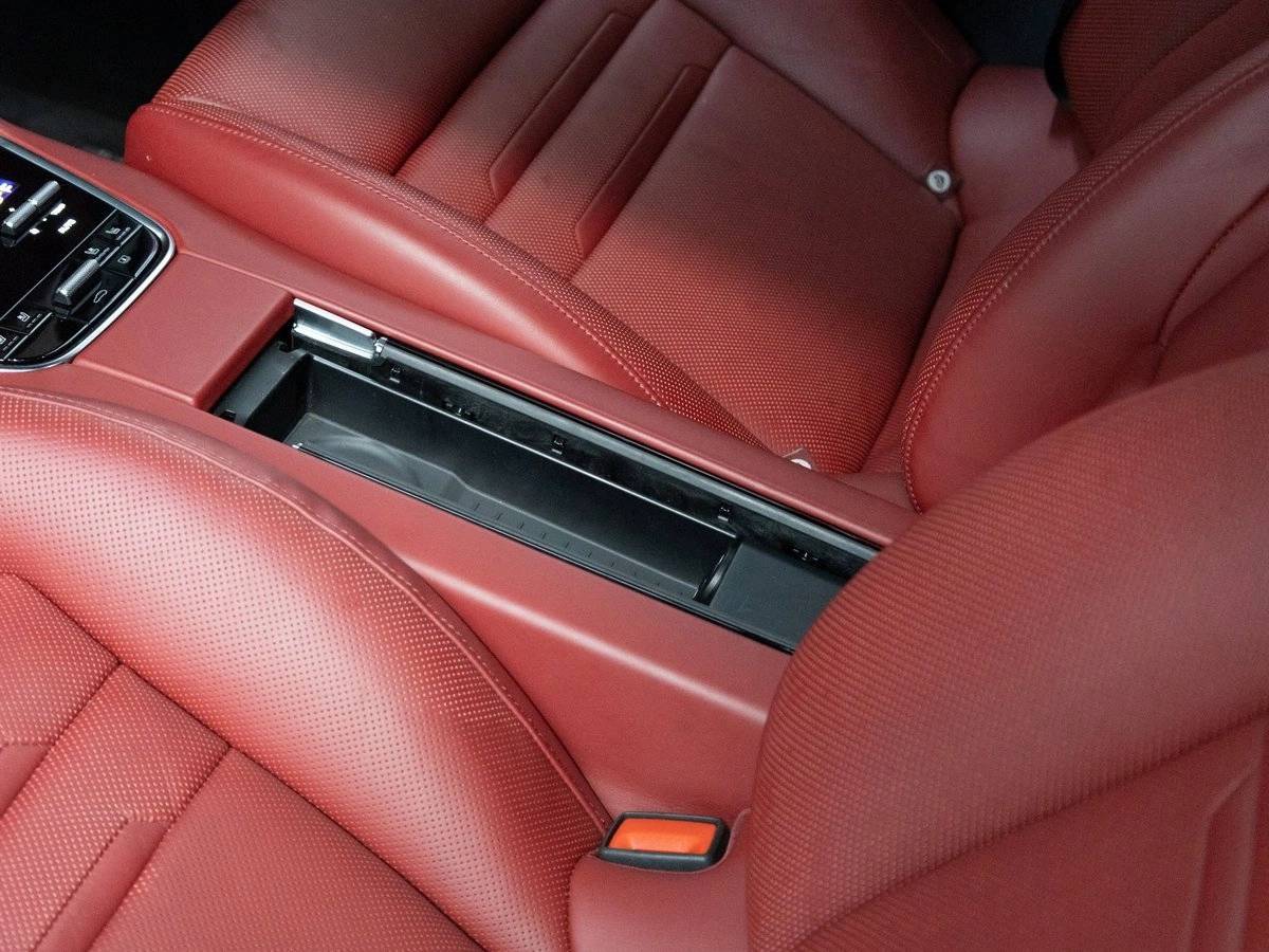 2022 Porsche Panamera 4S Executive